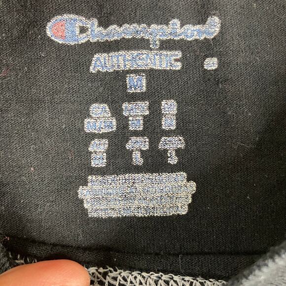 Champion T-Shirt Mens Size M Black Short Sleeve Logo Tee Athletic Casual Cotton - Picture 3 of 7